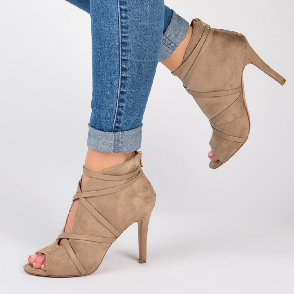 JOURNEE Collection Samara Strappy Bootie